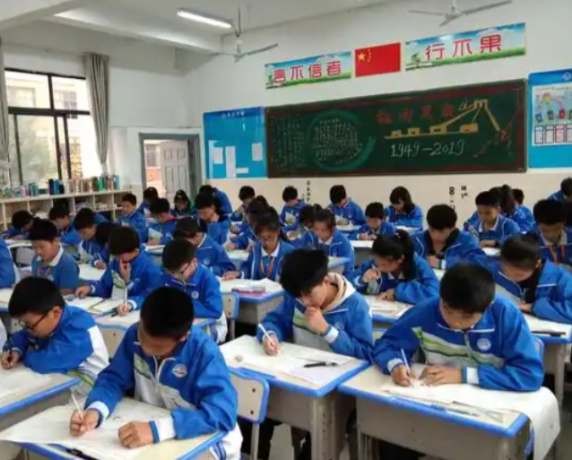 <b>采用名校薄弱校新建校合作校的办学形式辐射带动多校区协同</b>